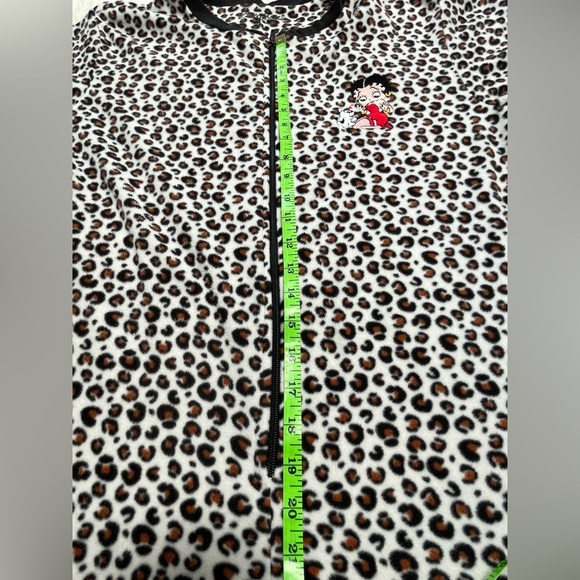 Bettie Boop Footed PJs - Picture 8 of 13